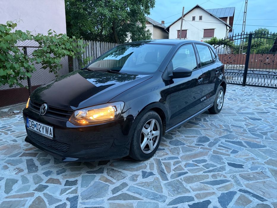 VOLKSWAGEN Polo 2011 — imagine 3
