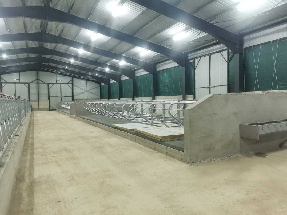 Caut asociat fermă zootehnică complet echipată