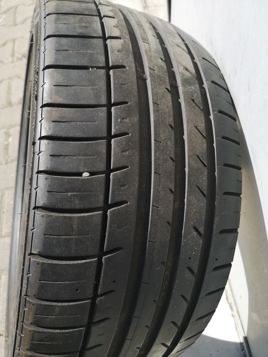 Vând anvelope diferite dimensiuni