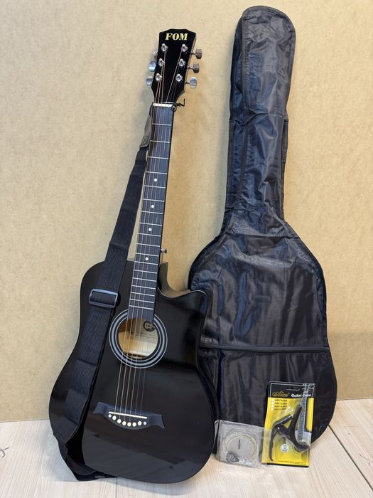 Гитара новая полный комплект