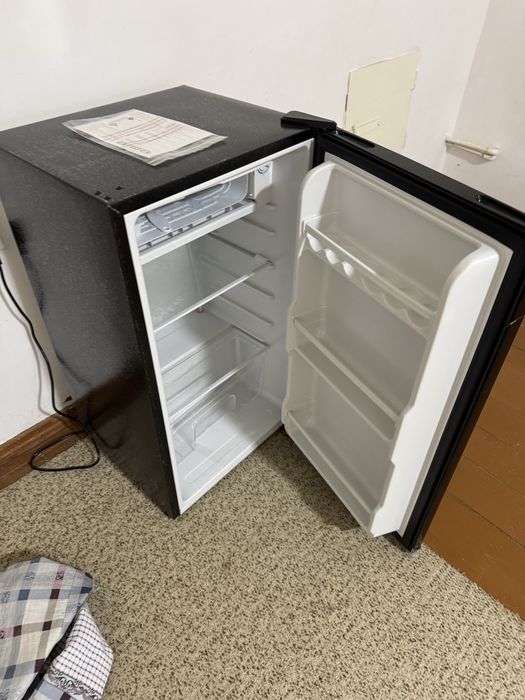 Холодильник Aiwa
