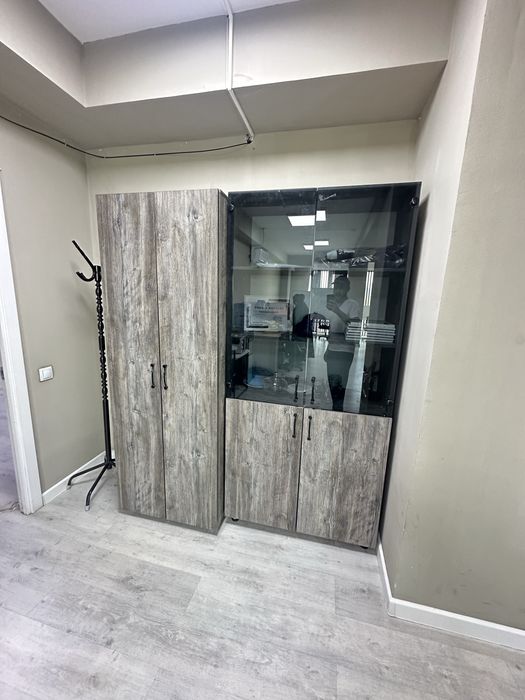 Для отдел продаж , столы, кресло, шкаф