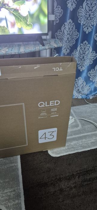 Телевизор TCL 43S5K QLED FULL HD.