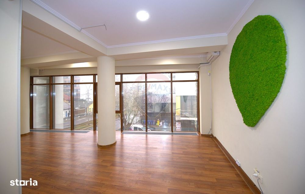Apartament 3 camere, 97 mp, nemobilat, metrou Eroii Revolutiei