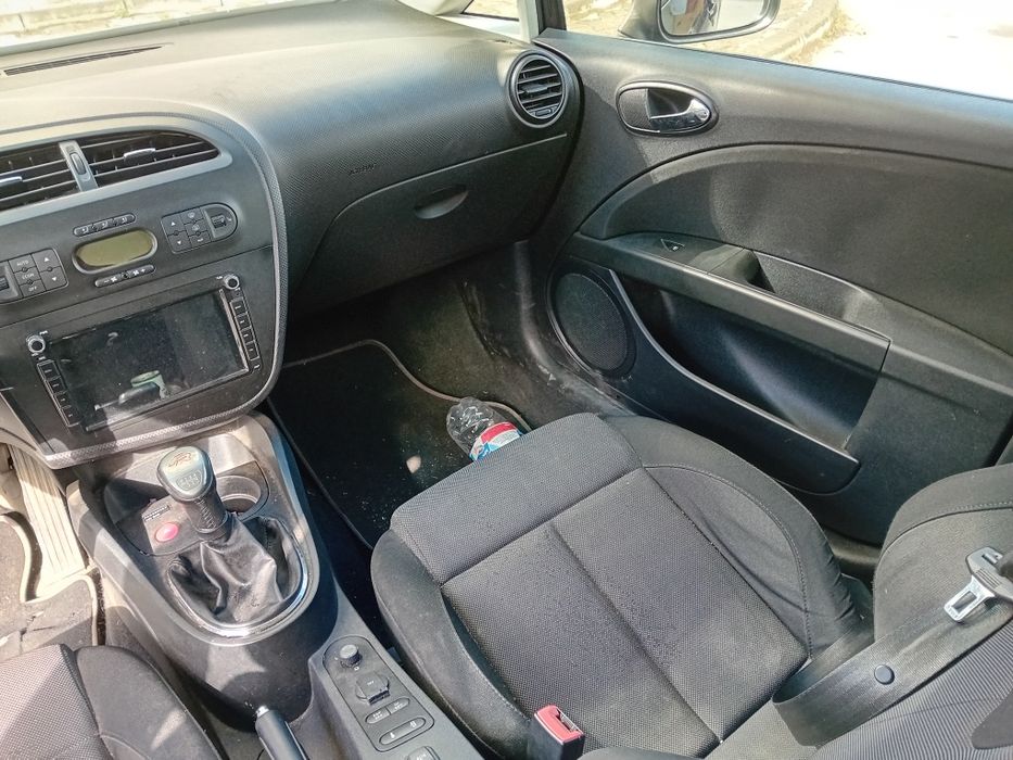 Dezmembrez seat leon FR