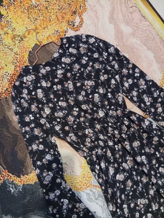 Продам женское платье - 1000 тг.