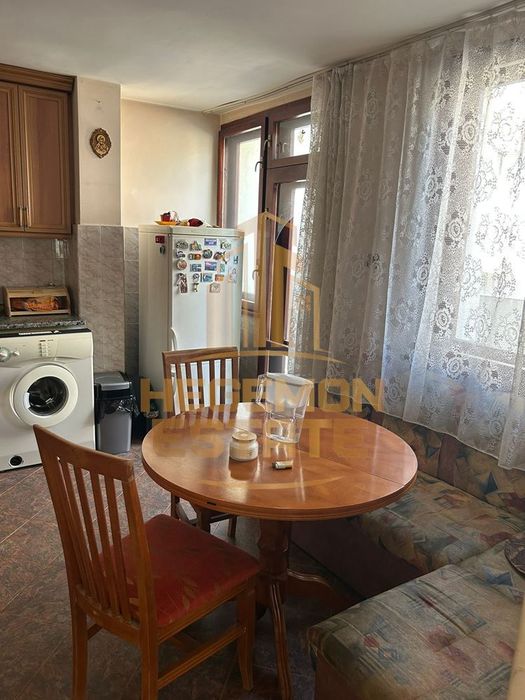 Продава се Тристаен апартамент в Варна, Цветен квартал - 68 кв.м за 2206 €/кв.м - Снимка #3