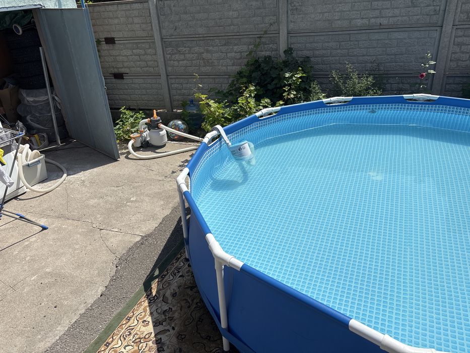 Продам бассейн 3.66x76 6 кубов