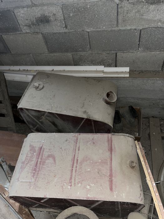 Бак автобуса мерседес б/у 2 штуки