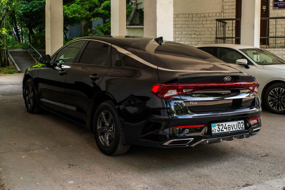 Kia K5 2021 года