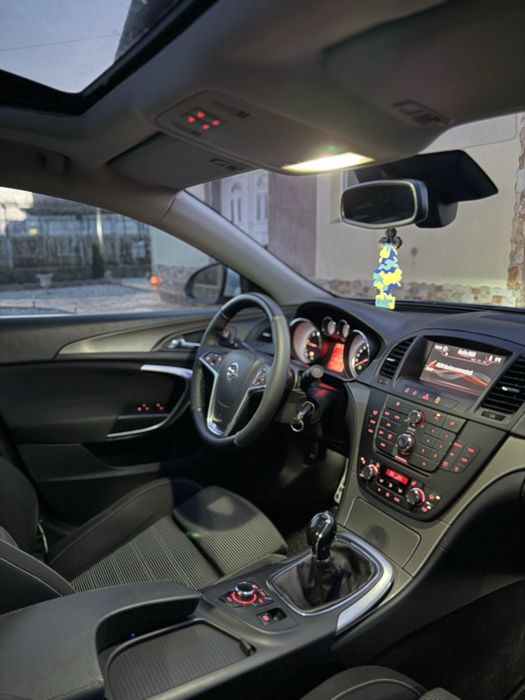 Vand Opel Insignia 2013