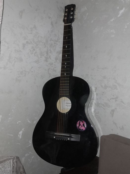 Гитара чёрная DaVinci