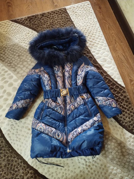 Продам тёплое пальто для девочек.