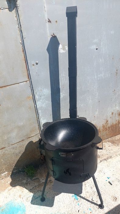 Печь и казан 12л.Новый