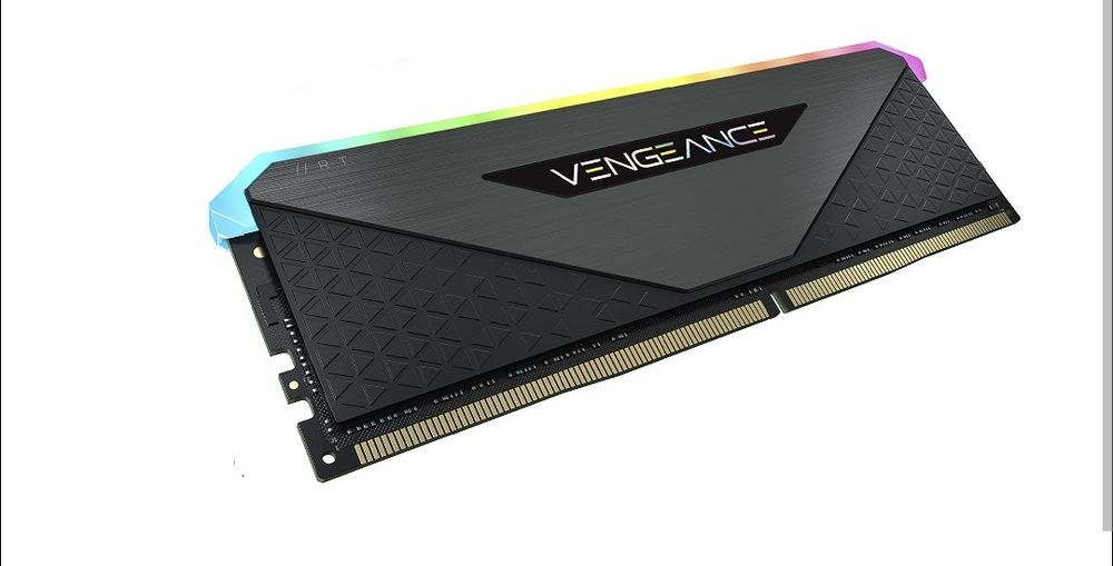 Corsair Vengeance RT RGB, 16GB DDR4 la 3600MHz