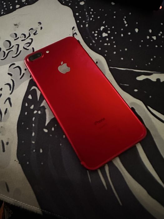 Продам iphone 7 plus