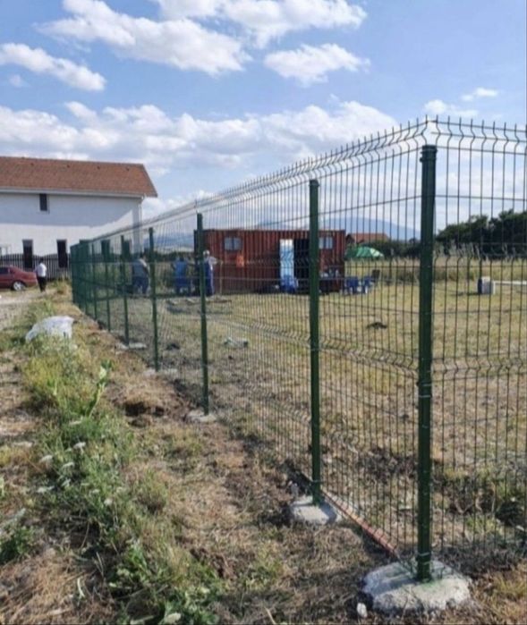 Vand si fac garduri din plasa bordurată