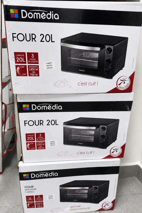 Vând cuptor electric sigilat , 250 lei buc