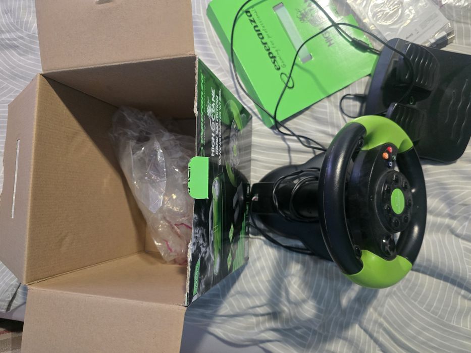 Volan Gaming cu Pedale Esperanza High Octane EG104 (Full Box PC/PS3/Xbox)