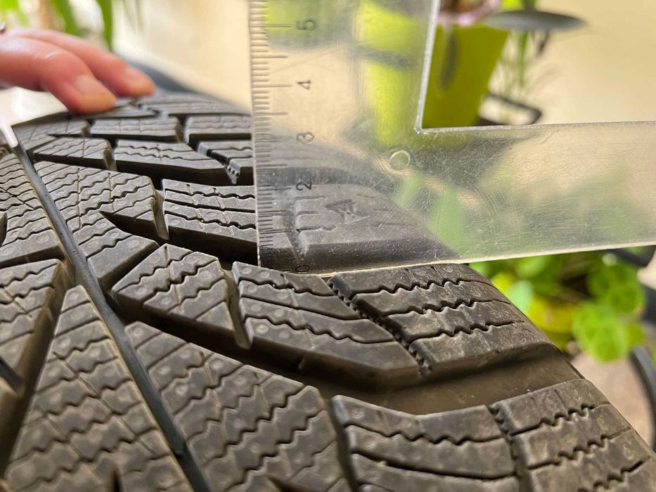 Продавам гума KUMHO 15