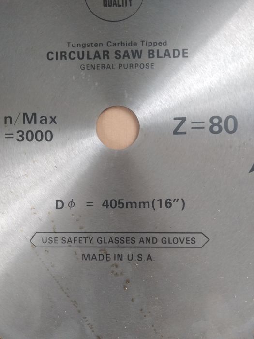 Обрезной металлический диск  по дереву