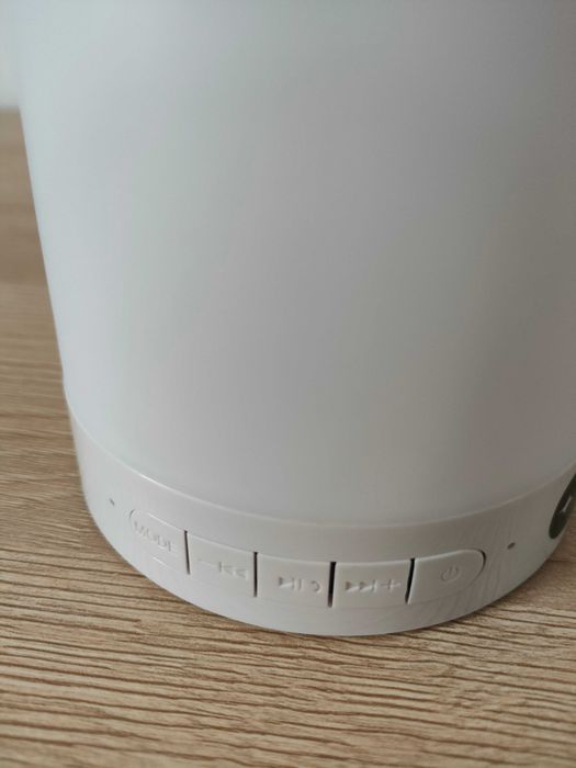Boxa wireless si radio