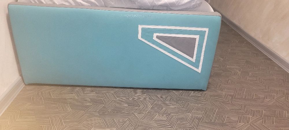 Тапицирани легла 80/200 и 90/200