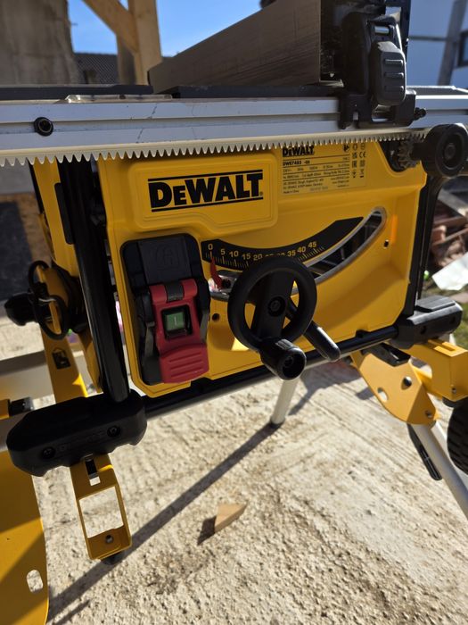 Fierastrau Circular Dewalt DWE 7485-qs