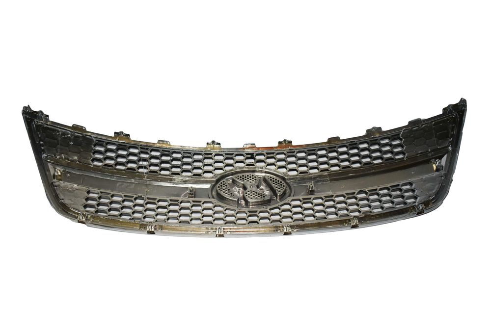 Решетка радиатора Starex 08-