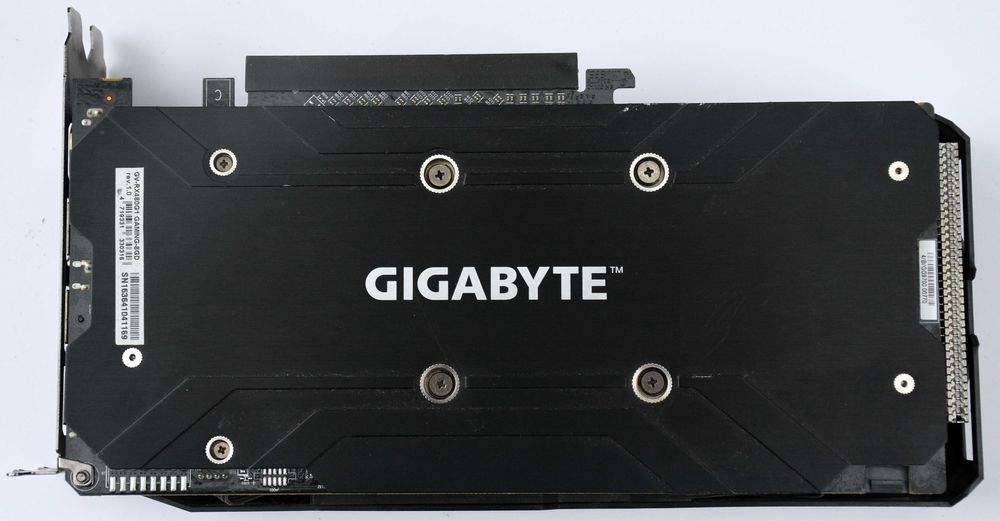 Продавам видеокарта Radeon RX480 8GB GDDR5 OC в перфектно състояние.