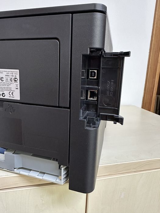 Imprimanta laser HP m401