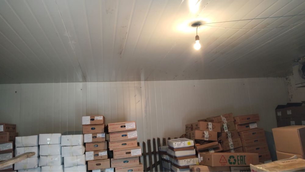 Продается холодильный камера 100 куб