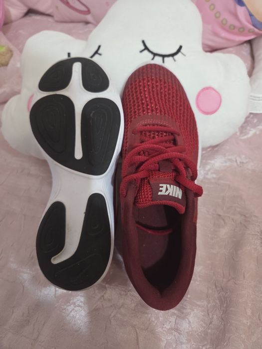 Nike маратонки 36 номер