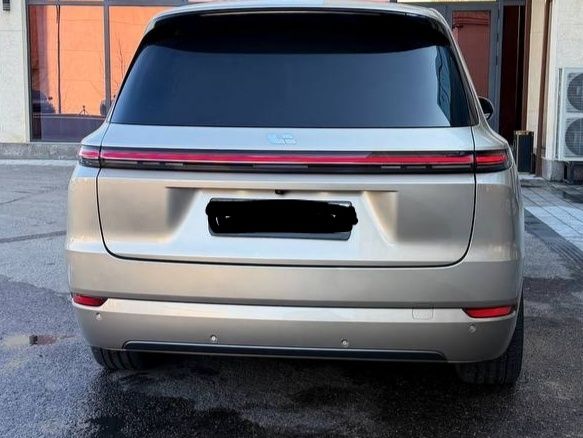 Срочно продам Li 9 Max в идеальном состоянии с пробегом 24 тысяч