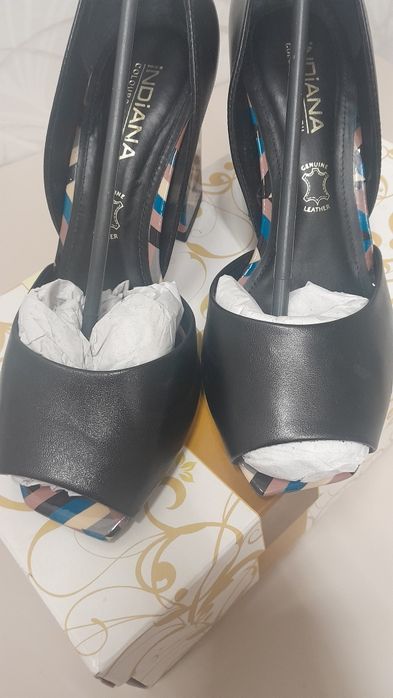 Продам Туфли классные
