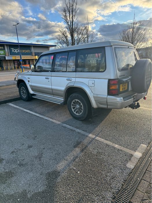 Vand Pajero stare f buna