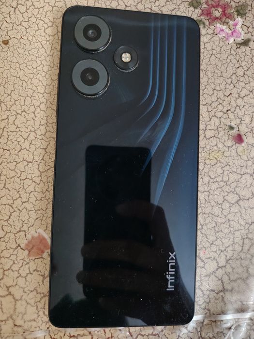 Продаю телефон Infinix Hot 30