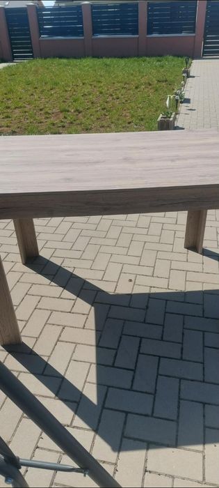 Masa de vanzare noua