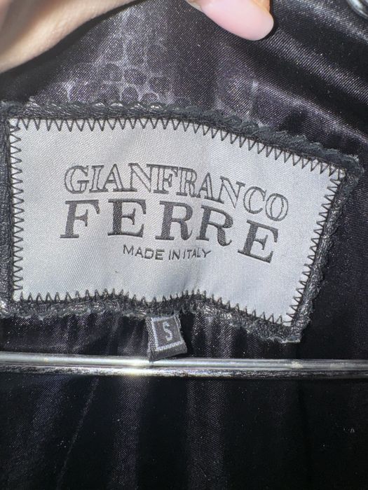 Кожанная легкая куртка  , дубленка