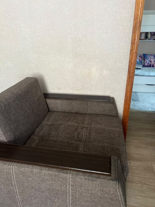 Продам диван и кресло