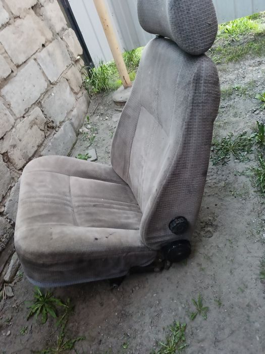 Продам сиденье от волги