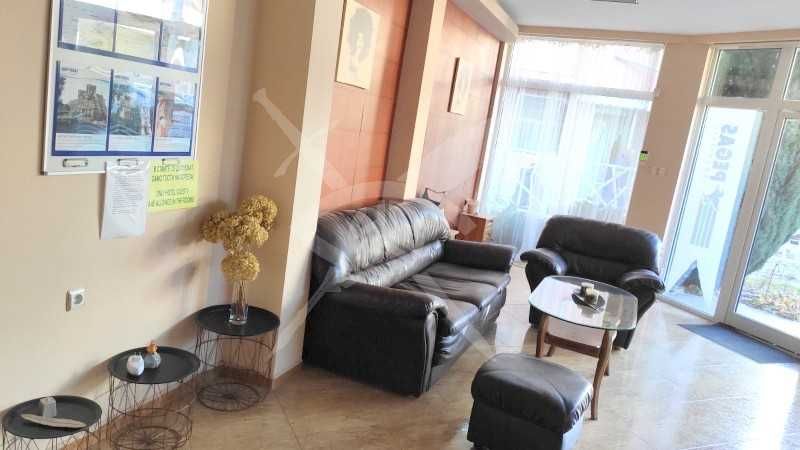 Продава се Хотел в с. Равда, Област Бургас - 1500 кв.м за 600 €/кв.м - Снимка #1