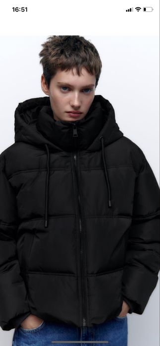 Късо пъфер яке с качулка