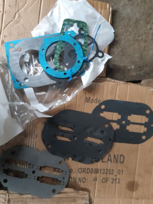 Set garnituri compresor ECR350,cap pompant,segmenti,lamele ,motor 4kw