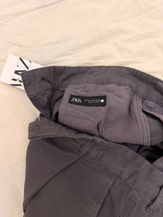Темно-серые брюки Zara