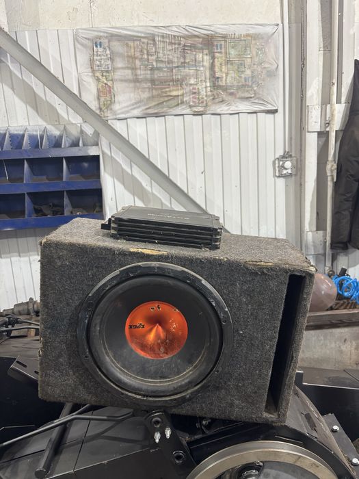 сабвуфер с усилителем