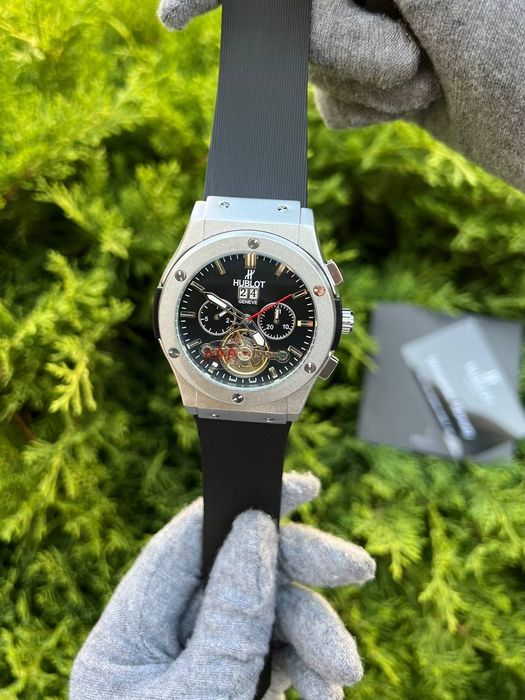 HUBLOT часы для мужчин