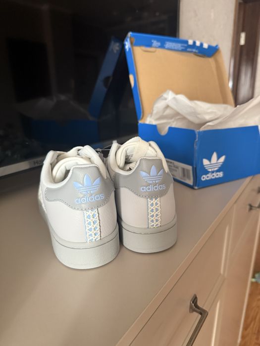 Женские кросовки adidas