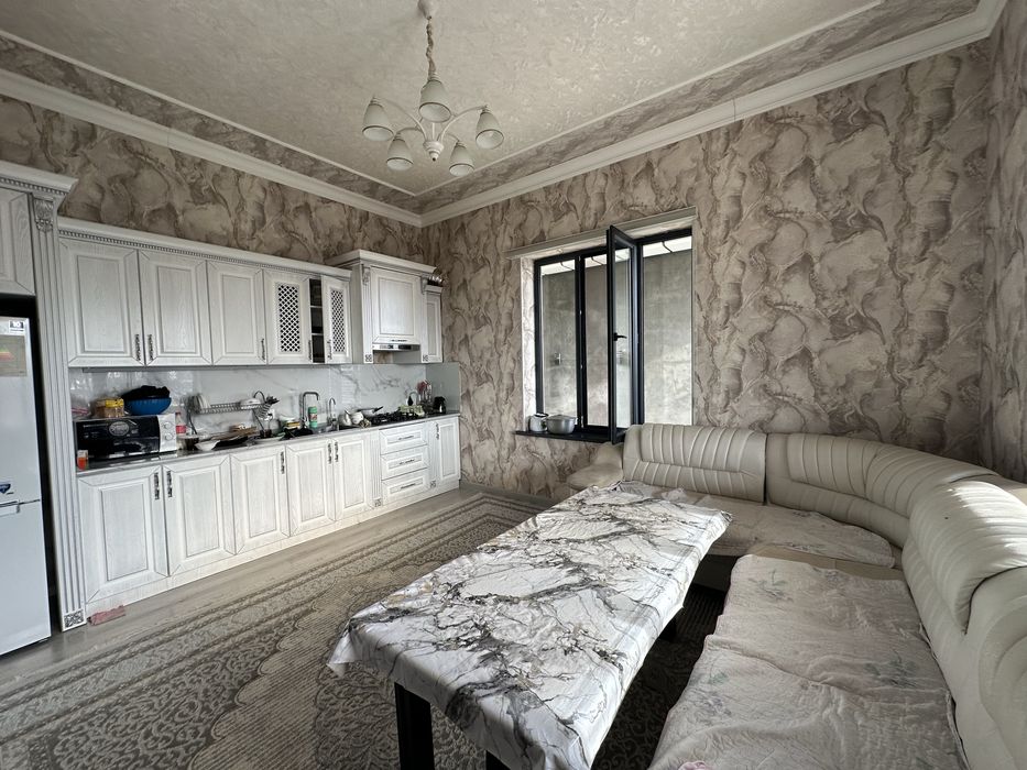 Уй сотилади 4 сотих 5 та хона