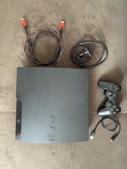 Продаю прошитую Play Station 3 slim